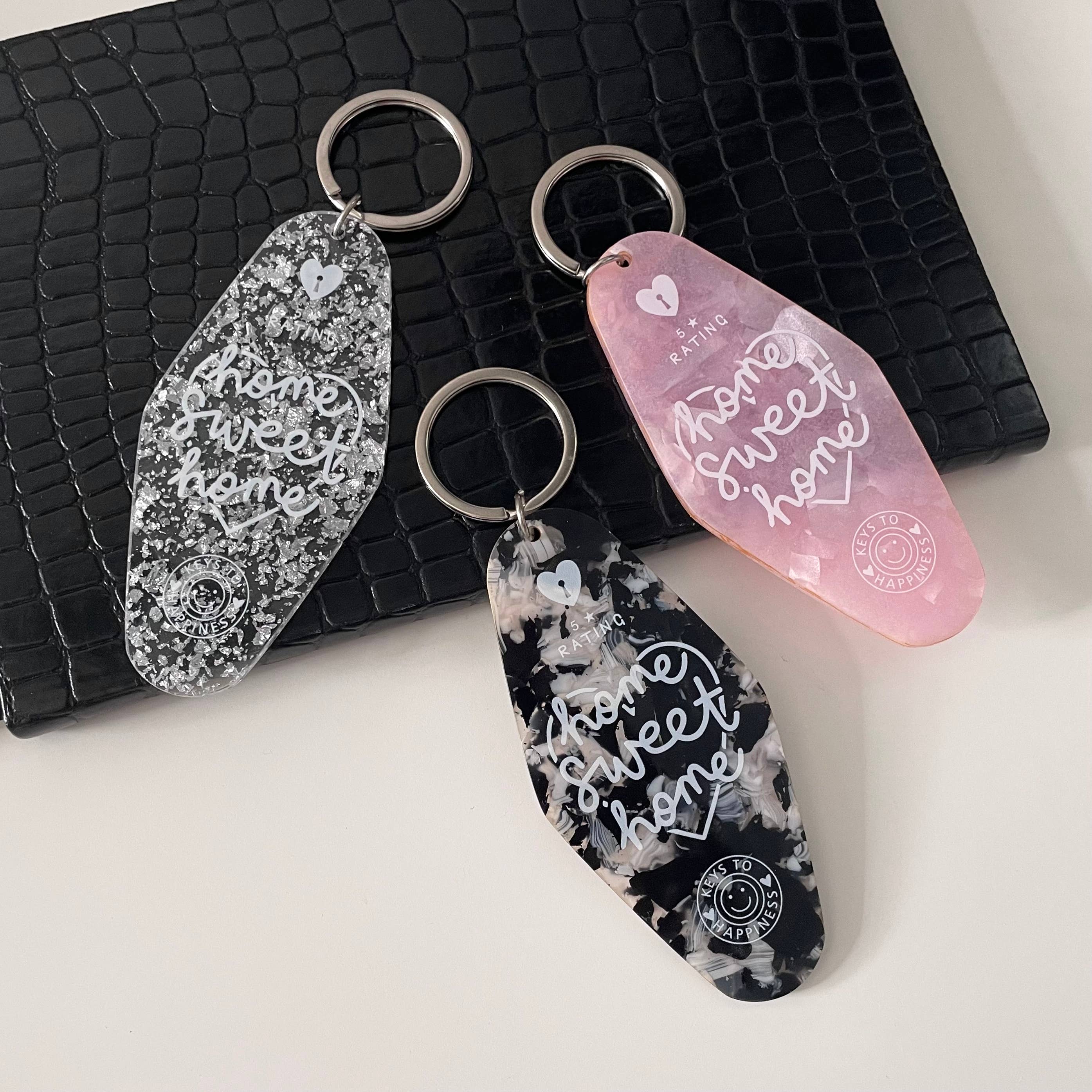 Dolly’s Doodles – wholesale Keychain – Women's – Home Sweet Home Silver Flake Motel Keyring2