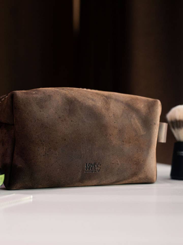 Lone Deer Läder Liten Dopp Kit för wholesale av Lone Deer Leather