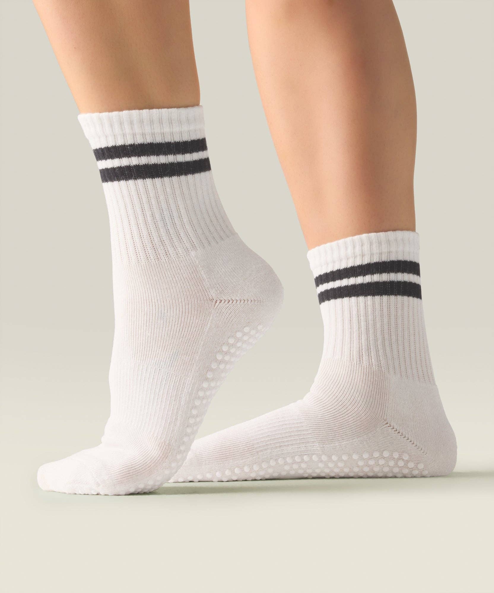 MoveActive - Vente Chaussettes – femme - Chaussettes antidérapantes Crew - Sporty Stripe Ivory2