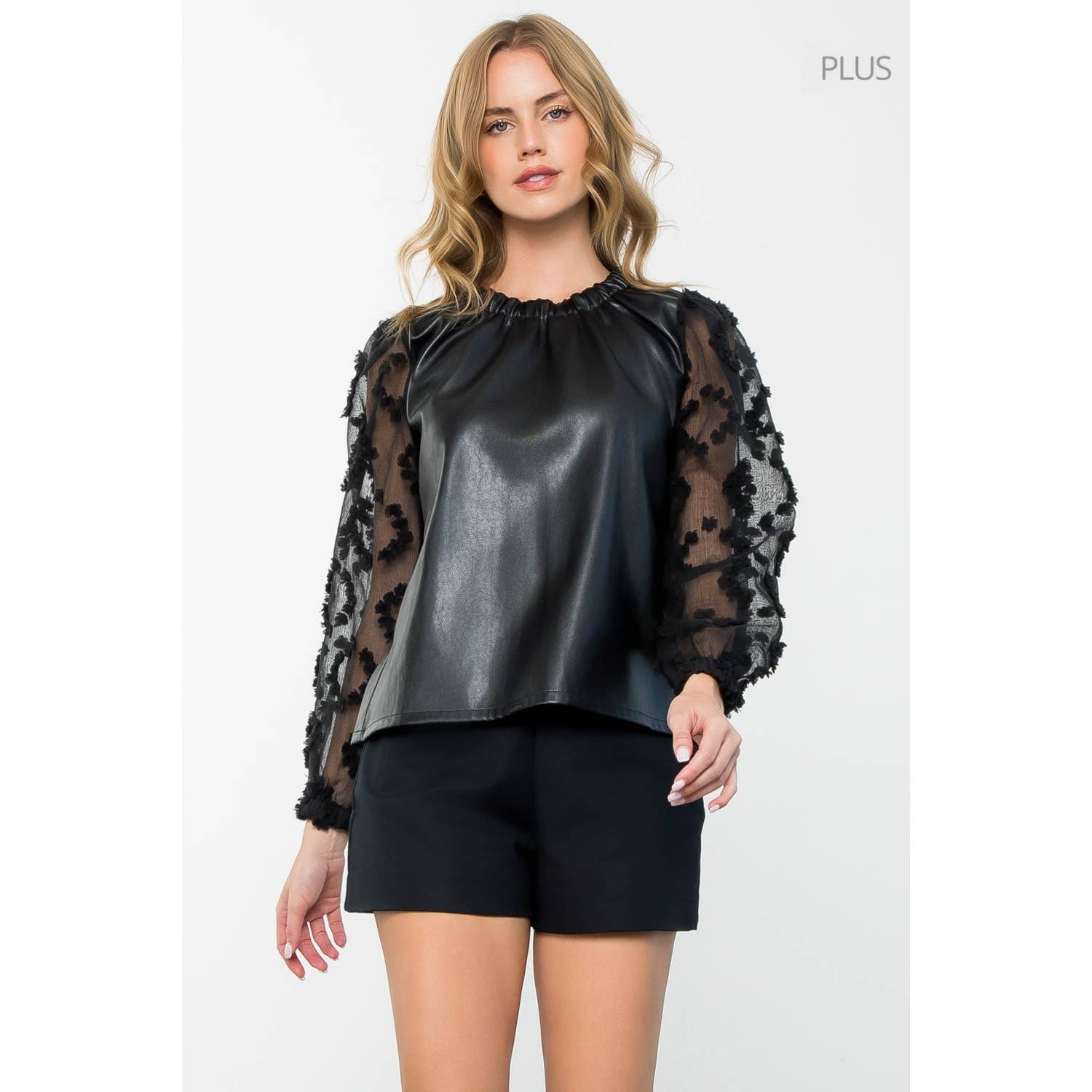 PRETO Top de Couro em Tamanho XL de Média Mista para venda a revendedores na Faire2