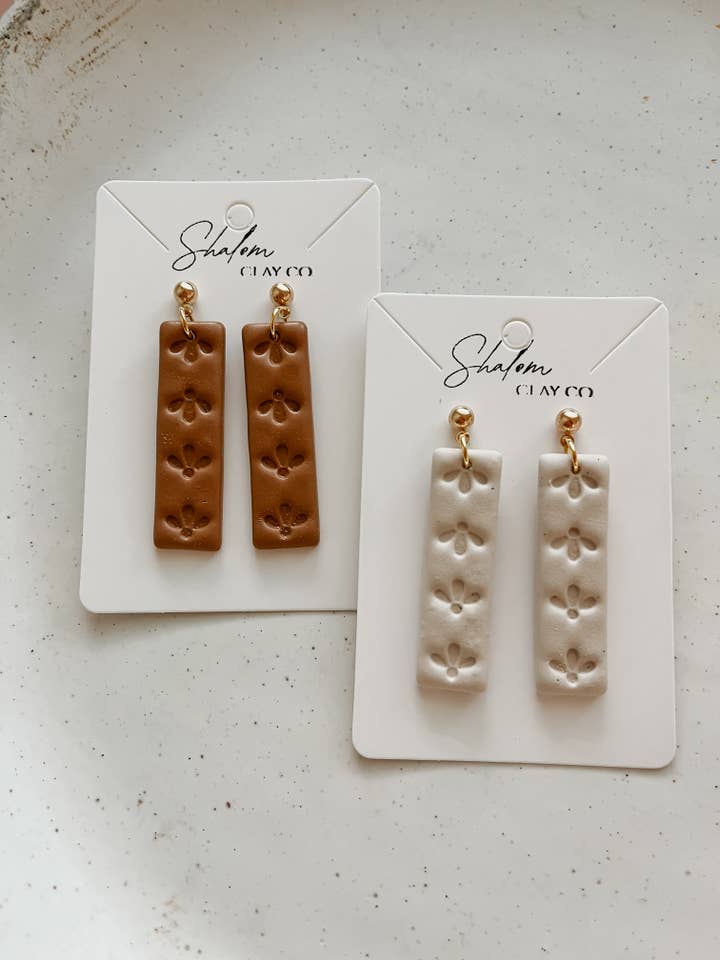 Boucles d'oreilles Blake pour la vente par Shalom Clay Company