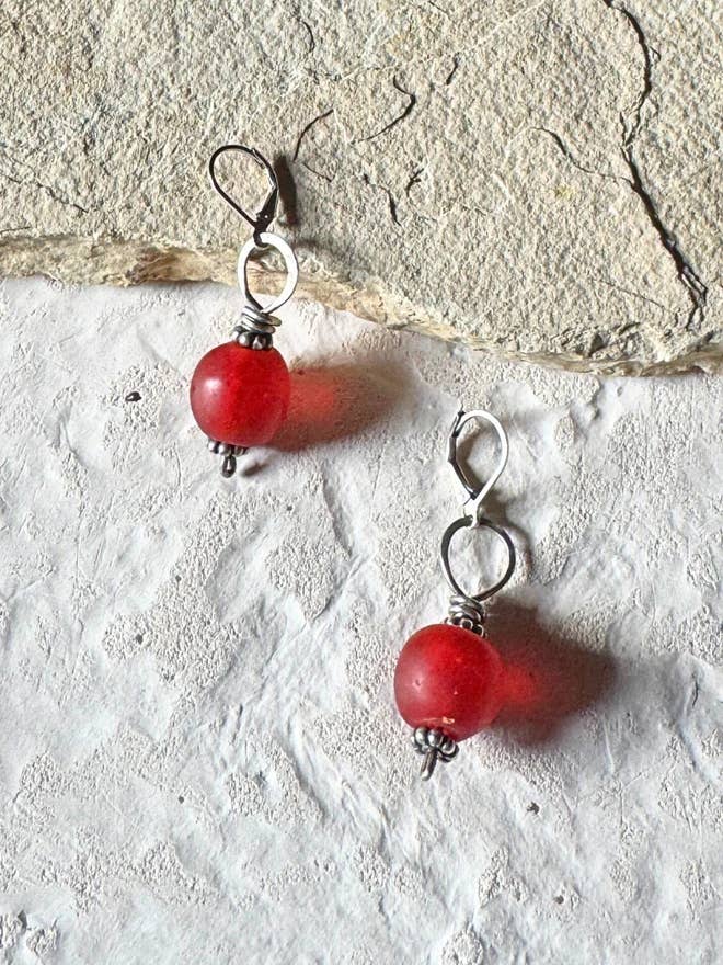 Brinco de Contas de Vidro Africano Vermelho por atacado de Kathy Nelson Jewelry