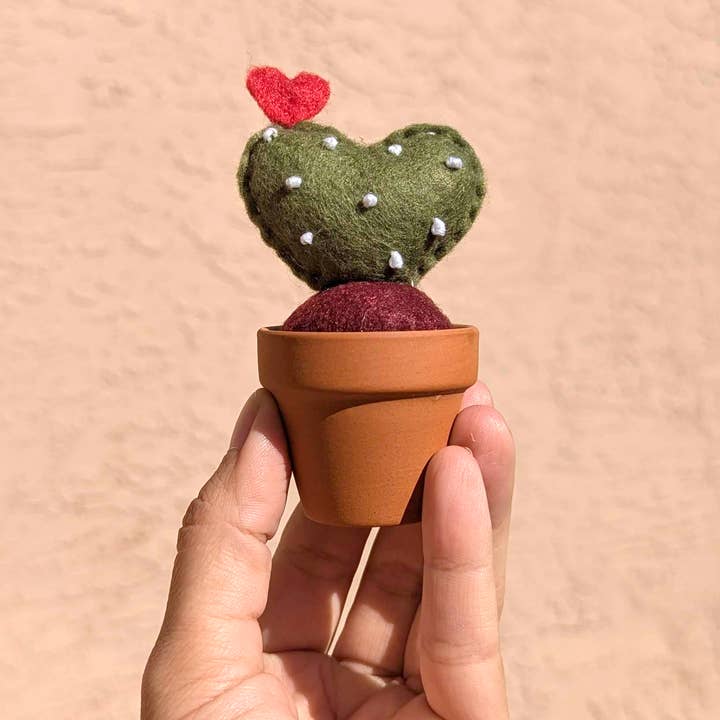 Handmade Felt Heart Cactus in Terracotta Pot for wholesale by Ham Eye Am