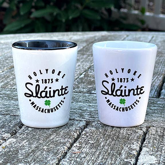 Vaso de chupito Sláinte Shamrock de 1.5 oz personalizado para el Día de San Patricio para venta al por mayor de B.Berish