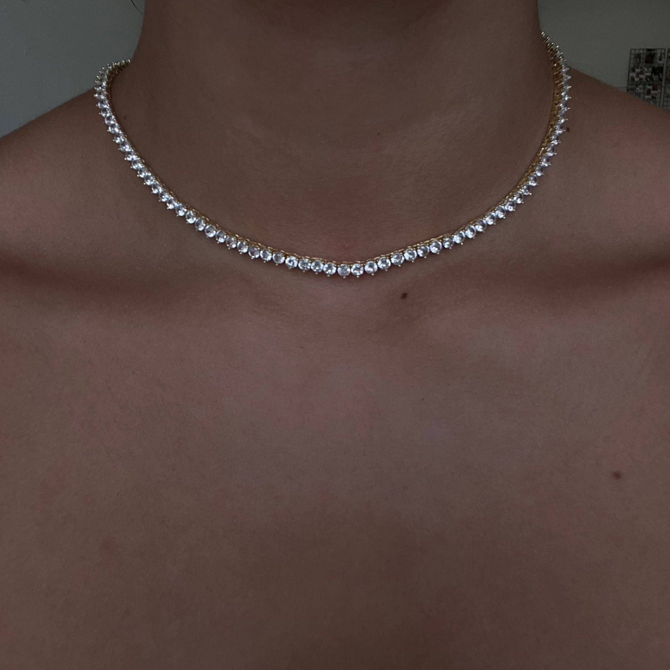 Kasa Karly - Wholesale Pendant/Charm Necklace - THREE POINT IMITATION DIAMOND NECKLACE10