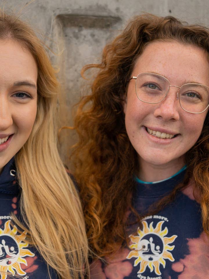 Shine More Navy Reverse Dye for wholesale by Dye Happy