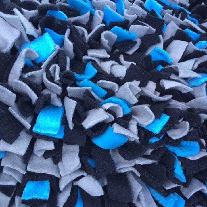 Svart/Grå/ Lite Bit av blå tvättbar snusmatta/Pet Näsa Arbete födosökande plocka din storlek för wholesale av Life’s A Treasure Mat