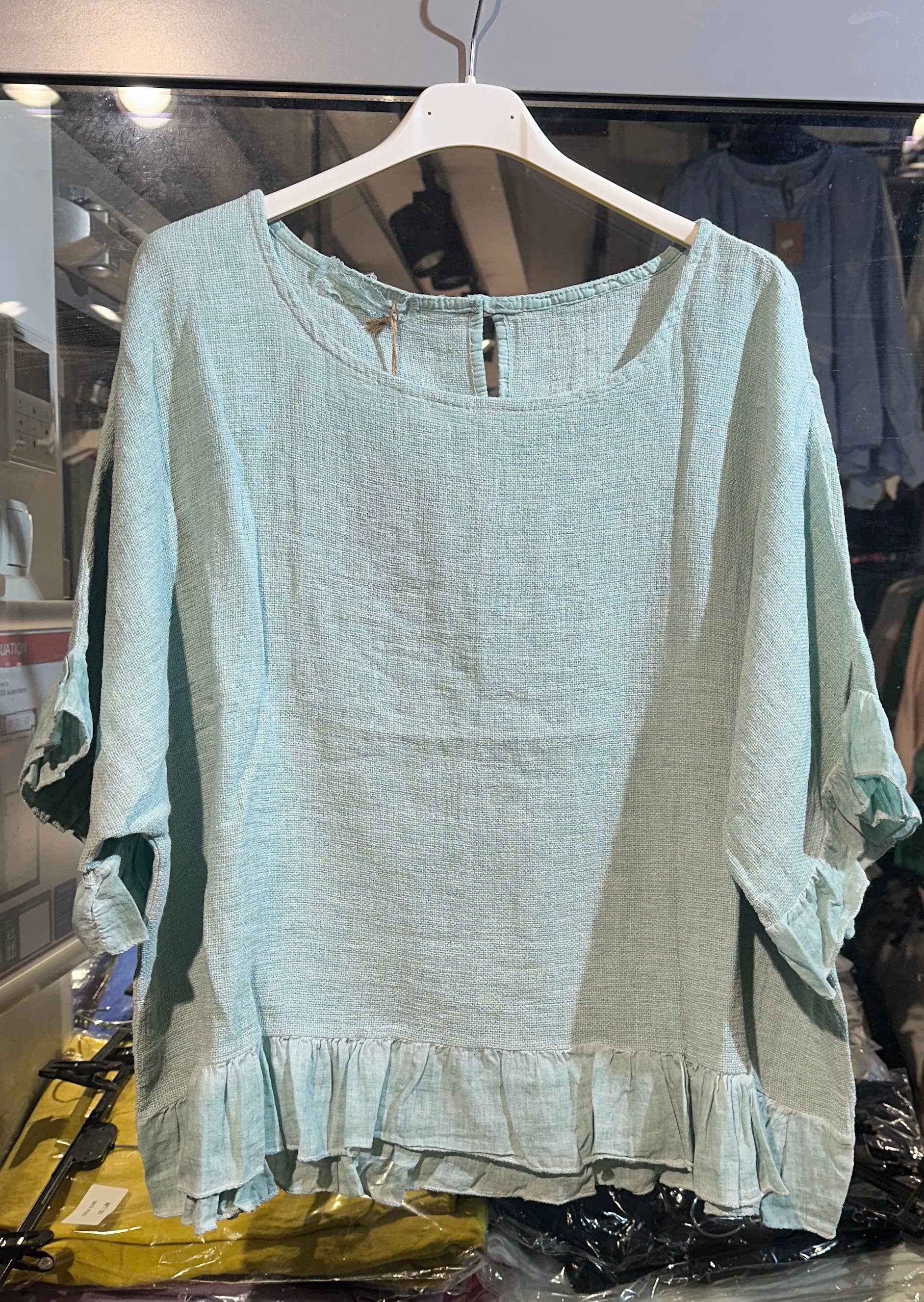 LÉA & LUC - Wholesale Blouse - Women's - Plain blouse in 50% Linen and 50% Cotton REF. 874736