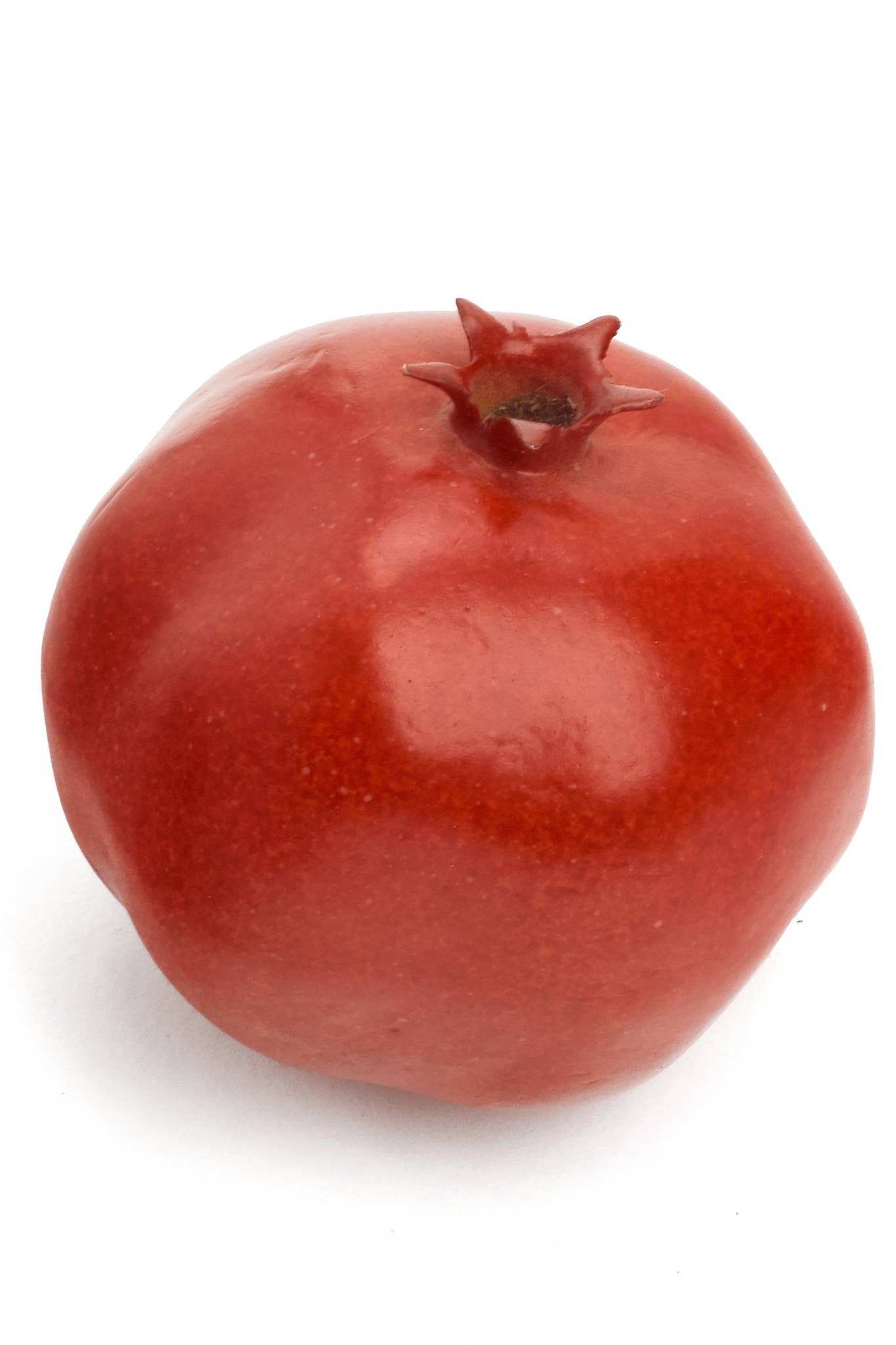 Studio Specialties - Wholesale Decorative Tabletop Object - POMEGRANATE RED 3.5''0