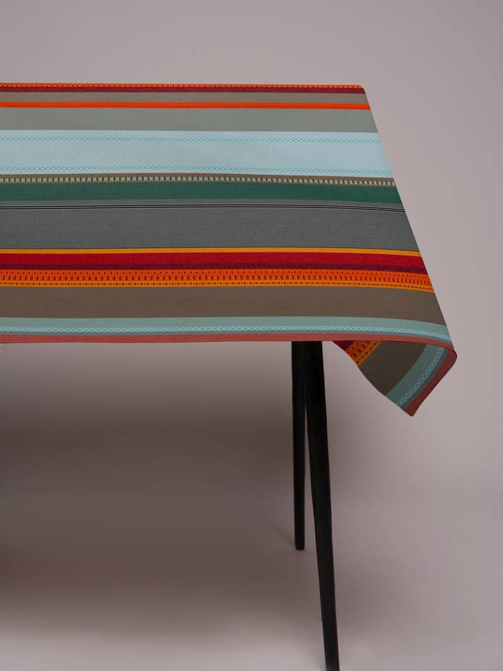 Bordsduk - ARLES SUR TECH duk för wholesale av Les Toiles du Soleil