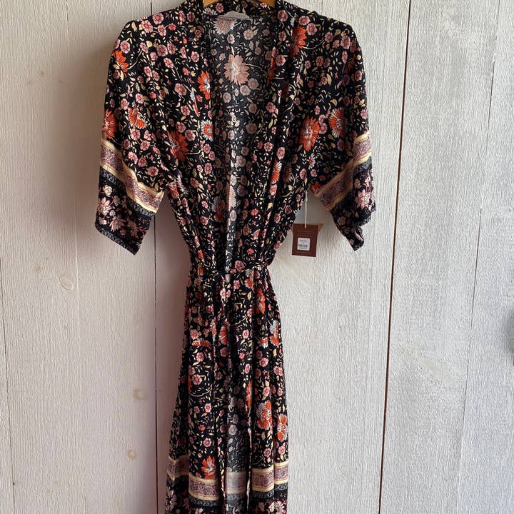 CONRADO® - Vendita all'ingrosso Vestaglia - Donna - Vestaglia stampata nera Mya