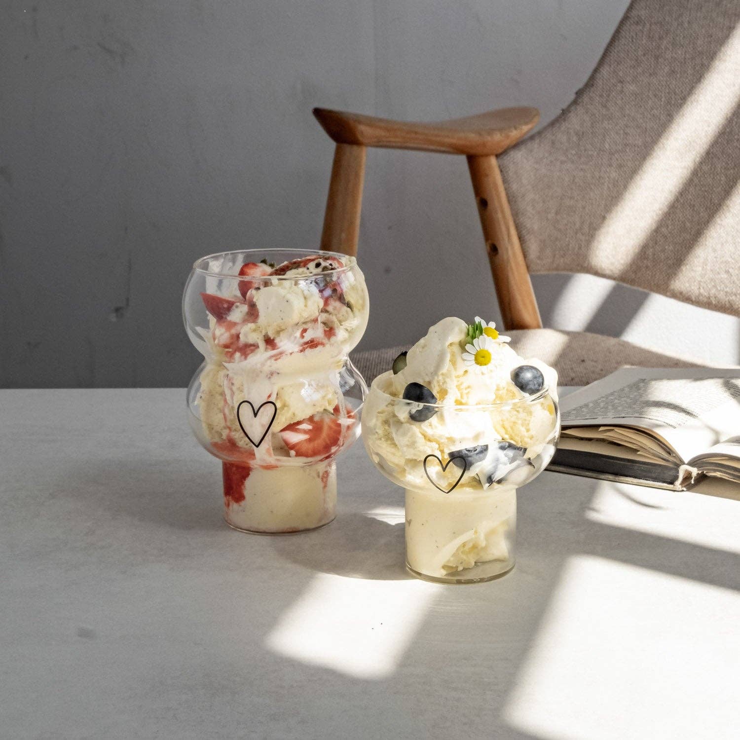 Eulenschnitt - Wholesale Drinking Glass/Cup - Double bubble glass heart (VE = 6 pcs)15