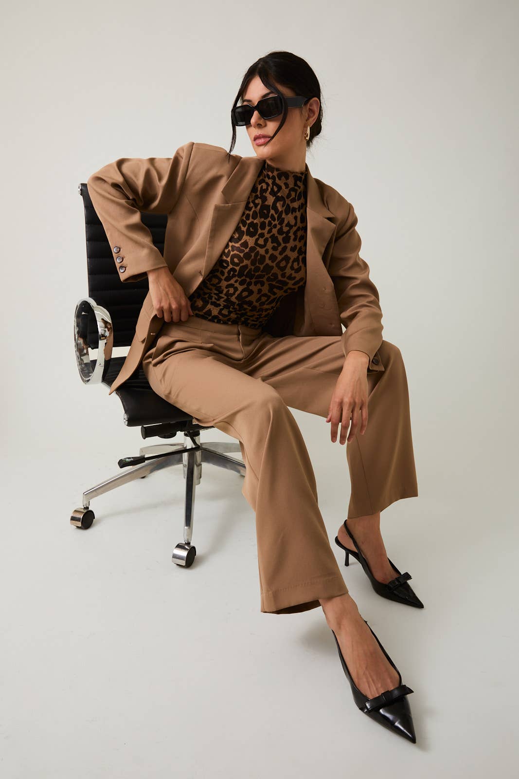 TAUPE PANTALONS DE COSTUME en vente sur Faire