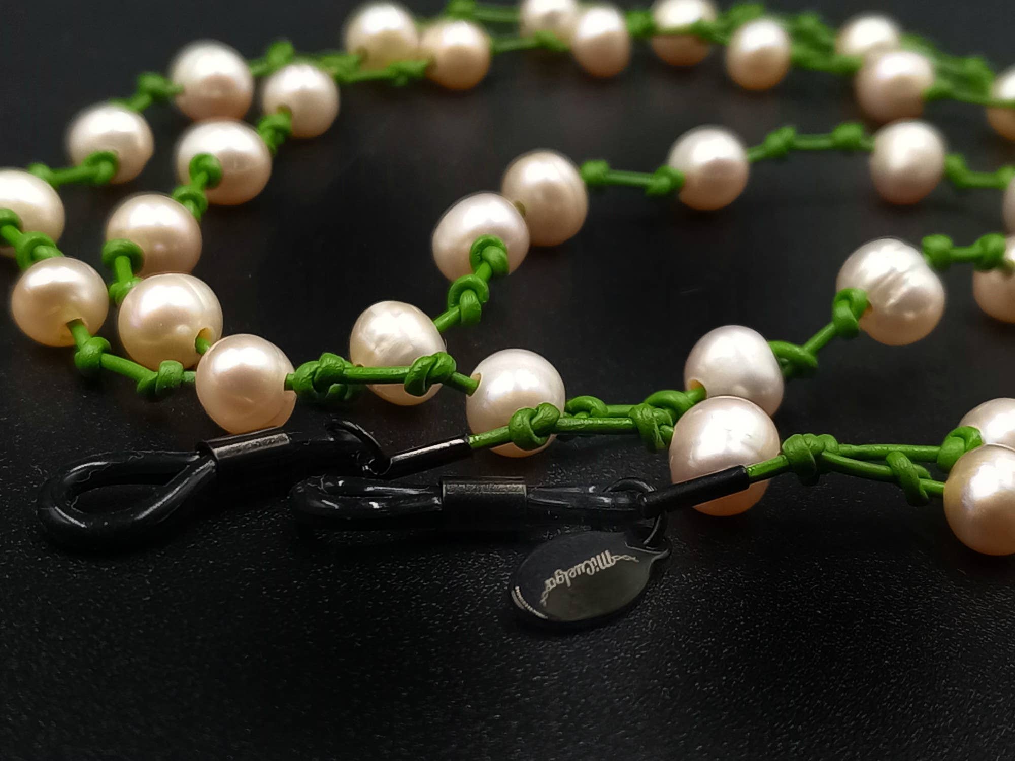 MiCuelga - Wholesale Eyewear Cases & Holders - Women's - PERLA Helena Rose in Green LEATHER for Glasses7