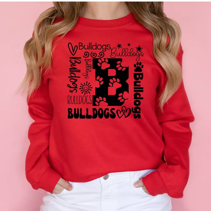 Bulldogs Sweatshirt Vierkant Ontwerp met de letter B en pootafdrukken voor wholesale door Pecan Creek Designs