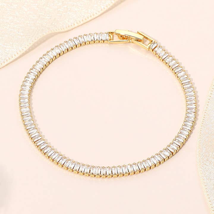 Sensibling Corp. - Wholesale Tennis Bracelet - 18K Gold Dipped ELegant Baguette Tennis Chain Bracelet