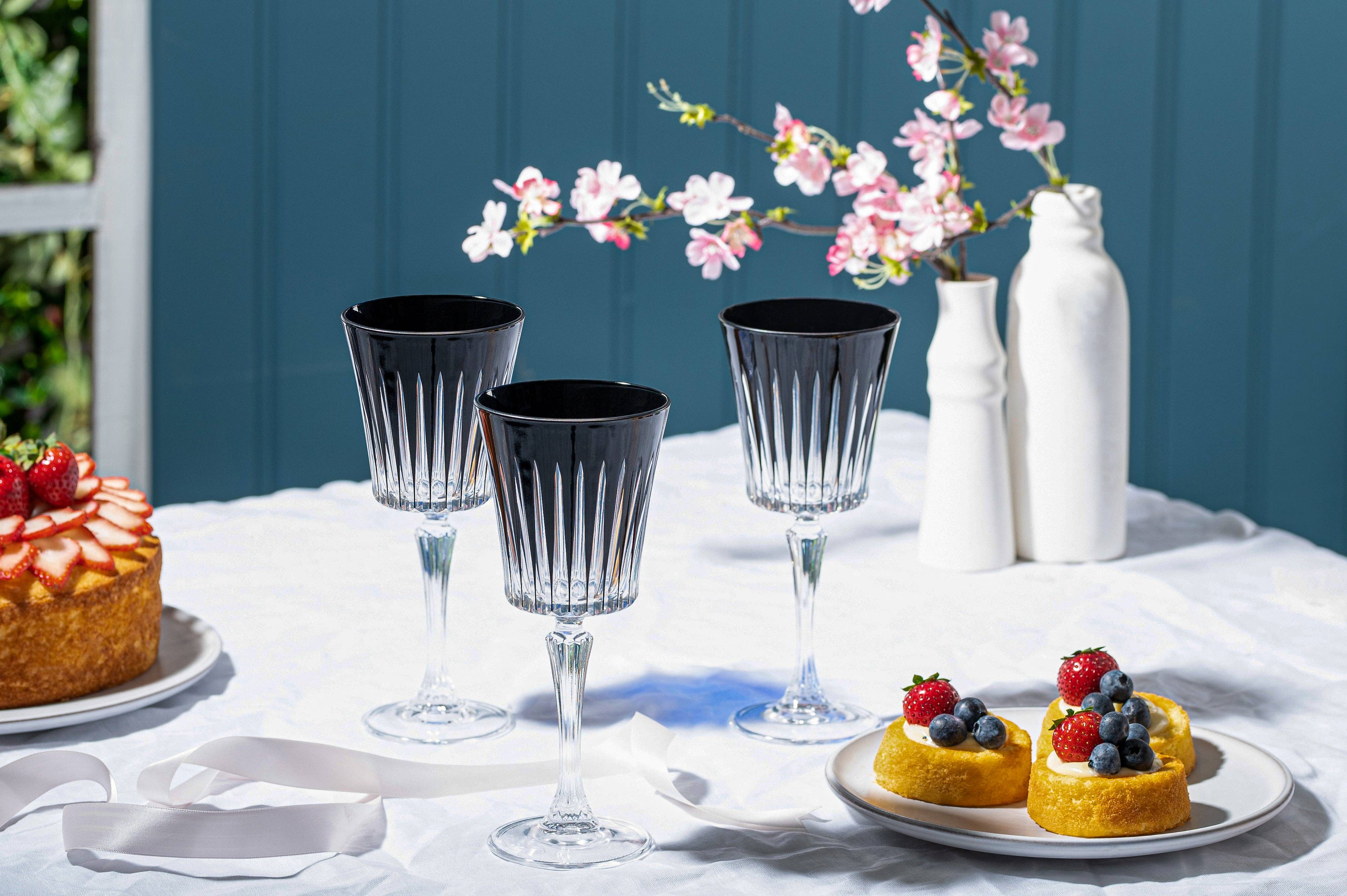 Barski - Wholesale Wine Glass - Onyx White Wine Glass Black, 7.5 oz. Set of 61