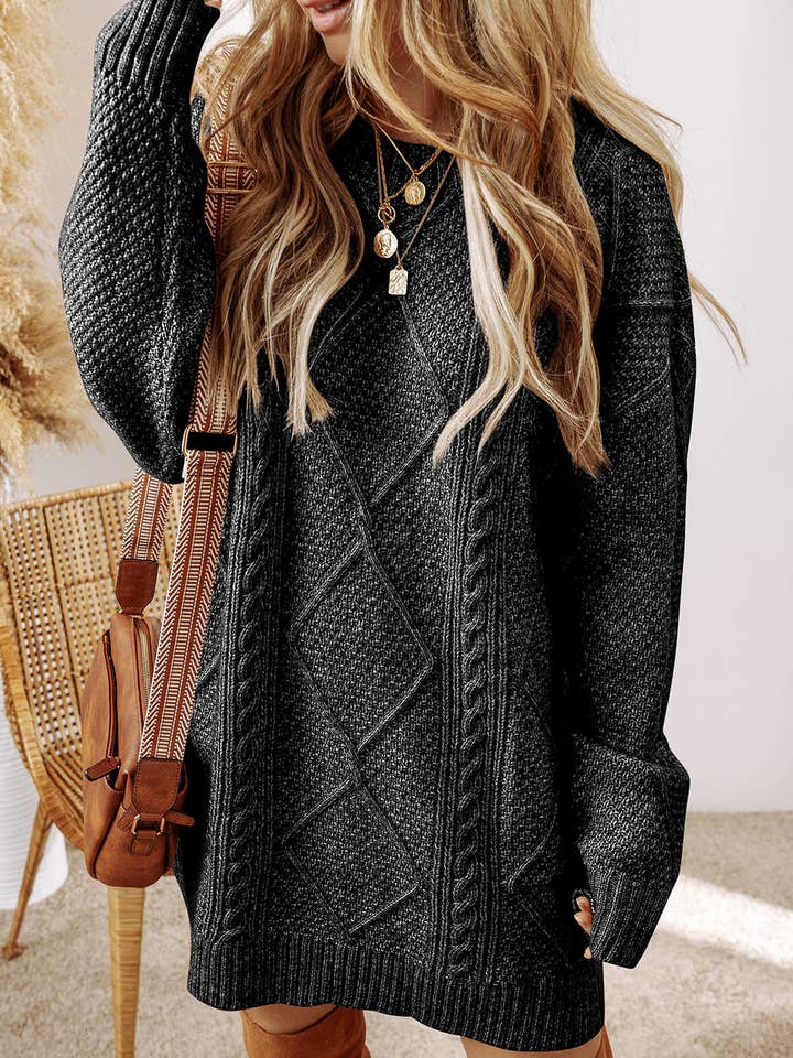 Robe-pull ample à épaules dénudées en tricot torsadé pour la vente par FULL TIME PURCHASE