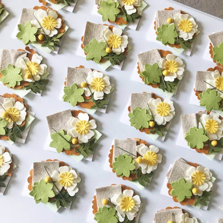 Heartgrooves Handmade - Wholesale DIY Craft Kit - Mini Felt Flower Craft Kit | Autumn Succulent7