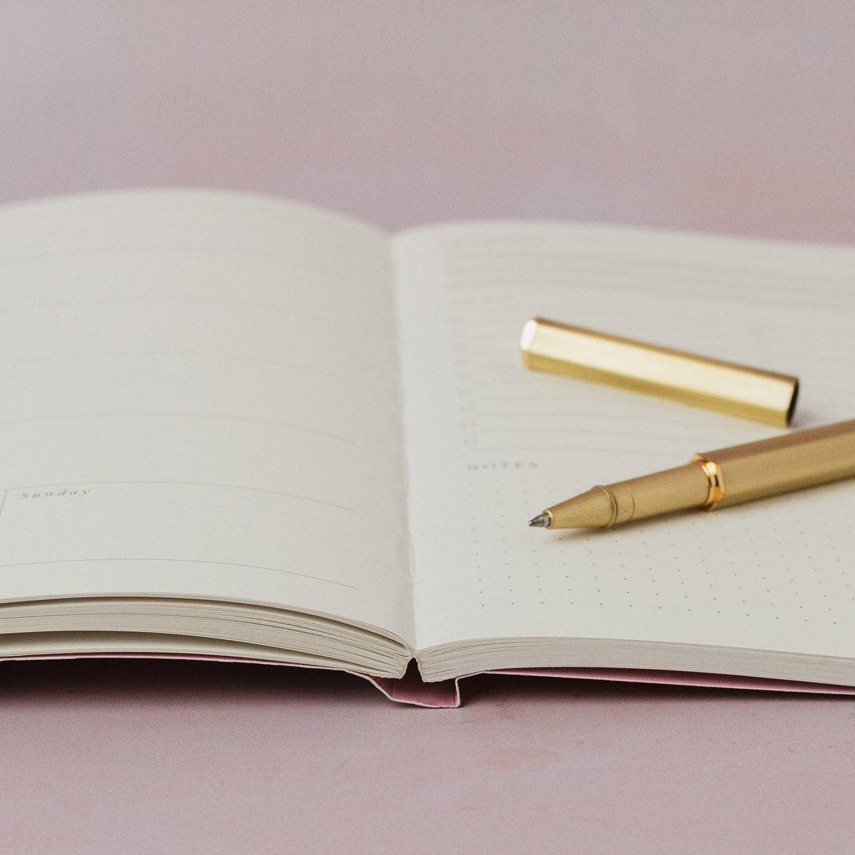 Sister Paper Co. - Wholesale Planner - Dream Quilt Weekly Planner | Undated Weekly Organiser4