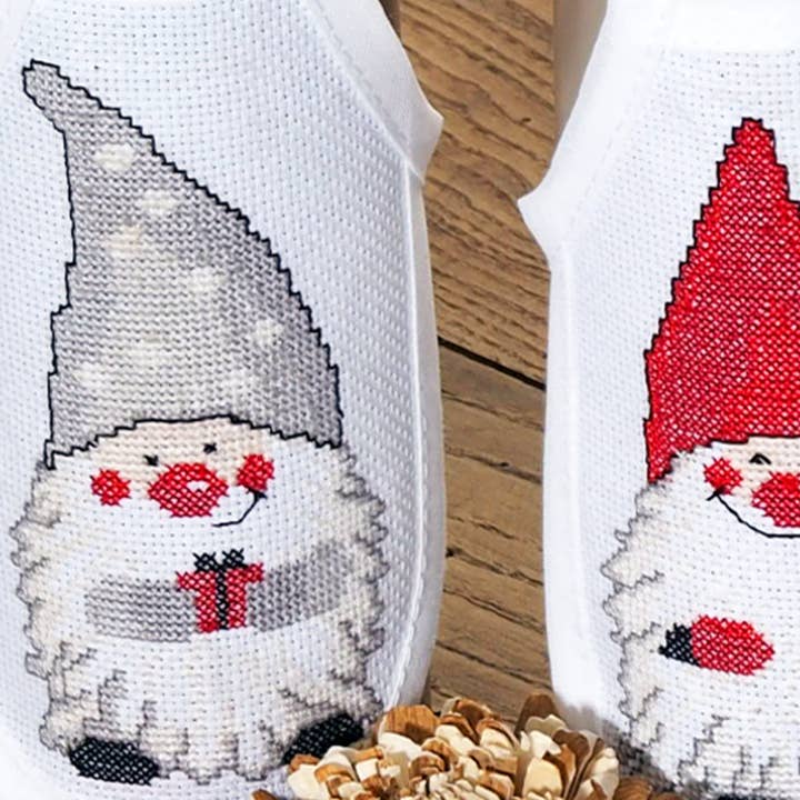 Duftin - Wholesale DIY Craft Kit - Holiday Gnomes Cross Stitch DIY Bottle Aprons Kit