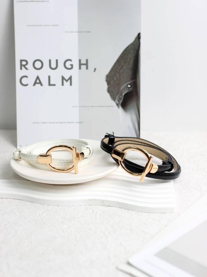 A2503SBT91678 - Cintura Minimalista in Finta Pelle con Fibbia Dorata per la vendita all'ingrosso da parte di Esley Accessories