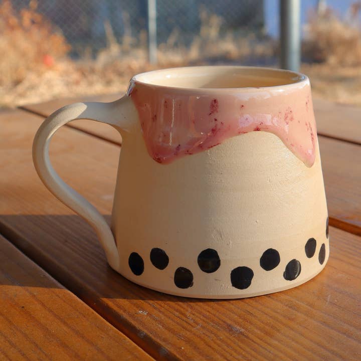 Strawberry Boba Mug for wholesale by Jingjing Ceramics