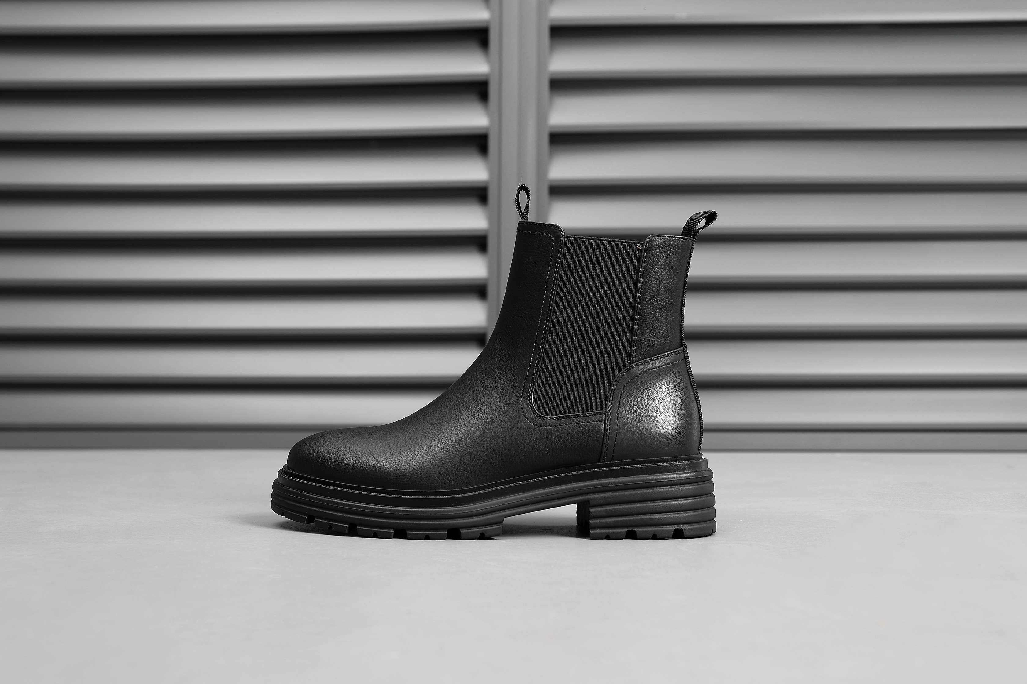 Top Staka - Wholesale Chelsea Boots - Women's - A2373 WOMEN Insulated Chelsea ankle boots11