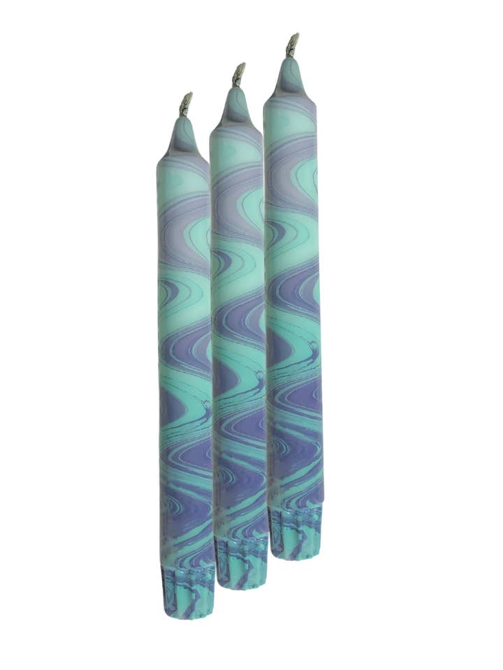 Marble taper candles | Mint-purple | Vegan Stearin for wholesale by Galleria Lucia