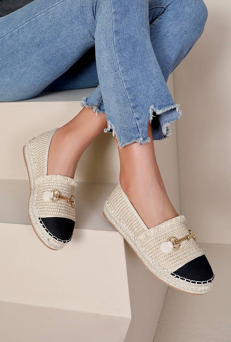 Joia Paris - Wholesale Flats - Women's - Flat espadrilles with black toe and buckle, comfortable H8-8672