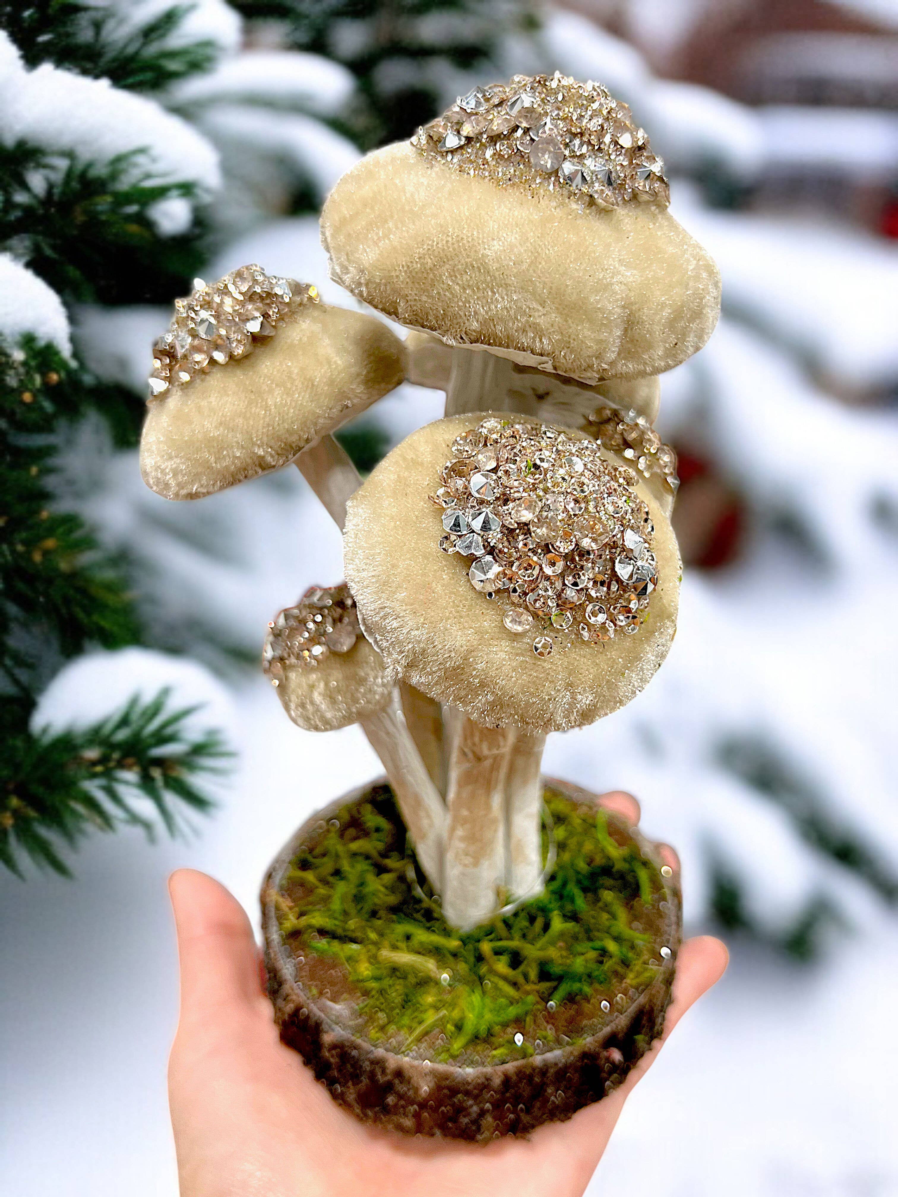 STP - Wholesale Christmas Decoration - 7.9" Сhampagne Mushrooms Christmas Decoration3