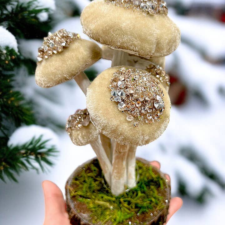STP - Wholesale Christmas Decoration - 7.9" Сhampagne Mushrooms Christmas Decoration3