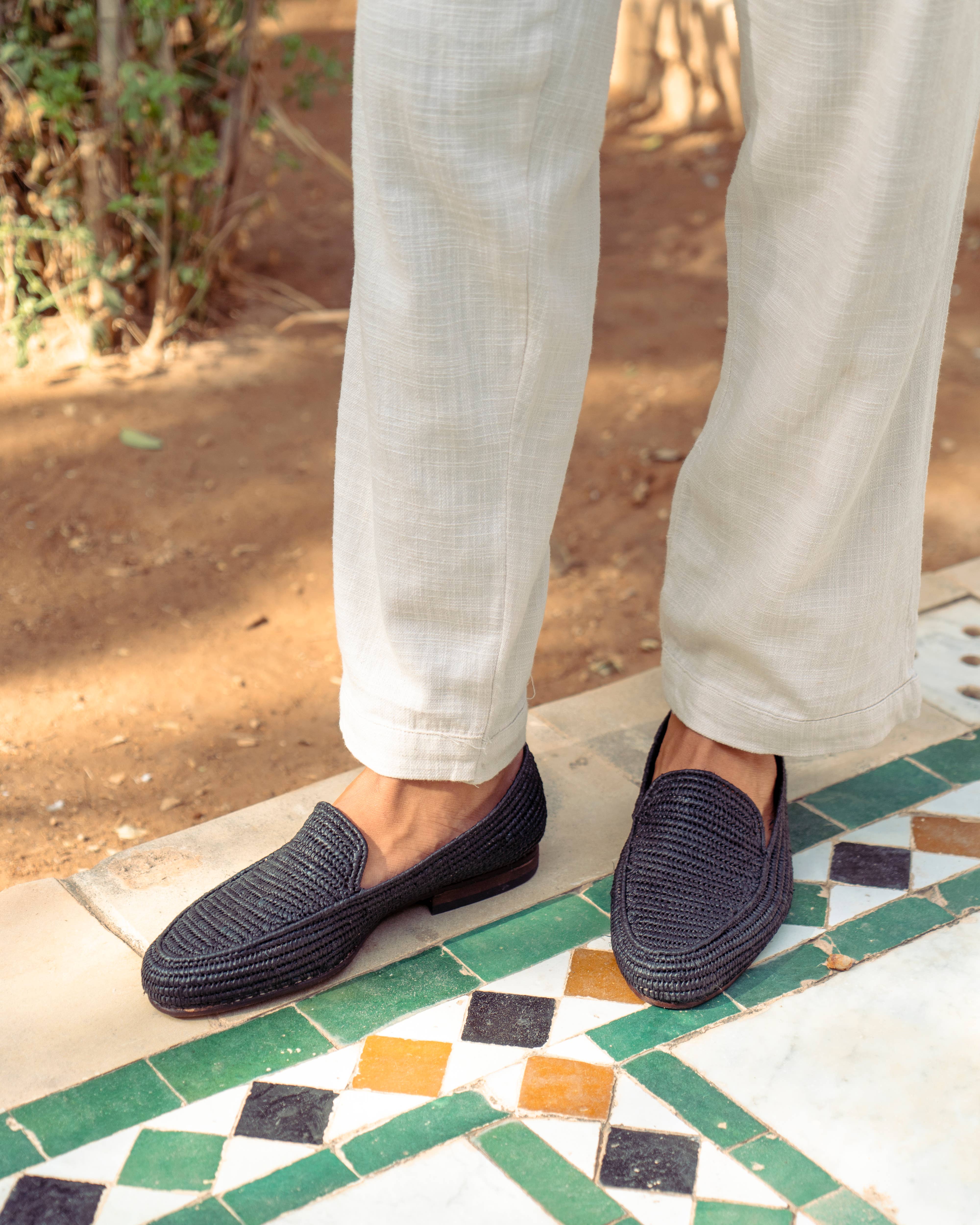 isli and tisli - Wholesale Loafers - Heren - Handgemaakte zwarte raffia loafers voor heren met leren zool