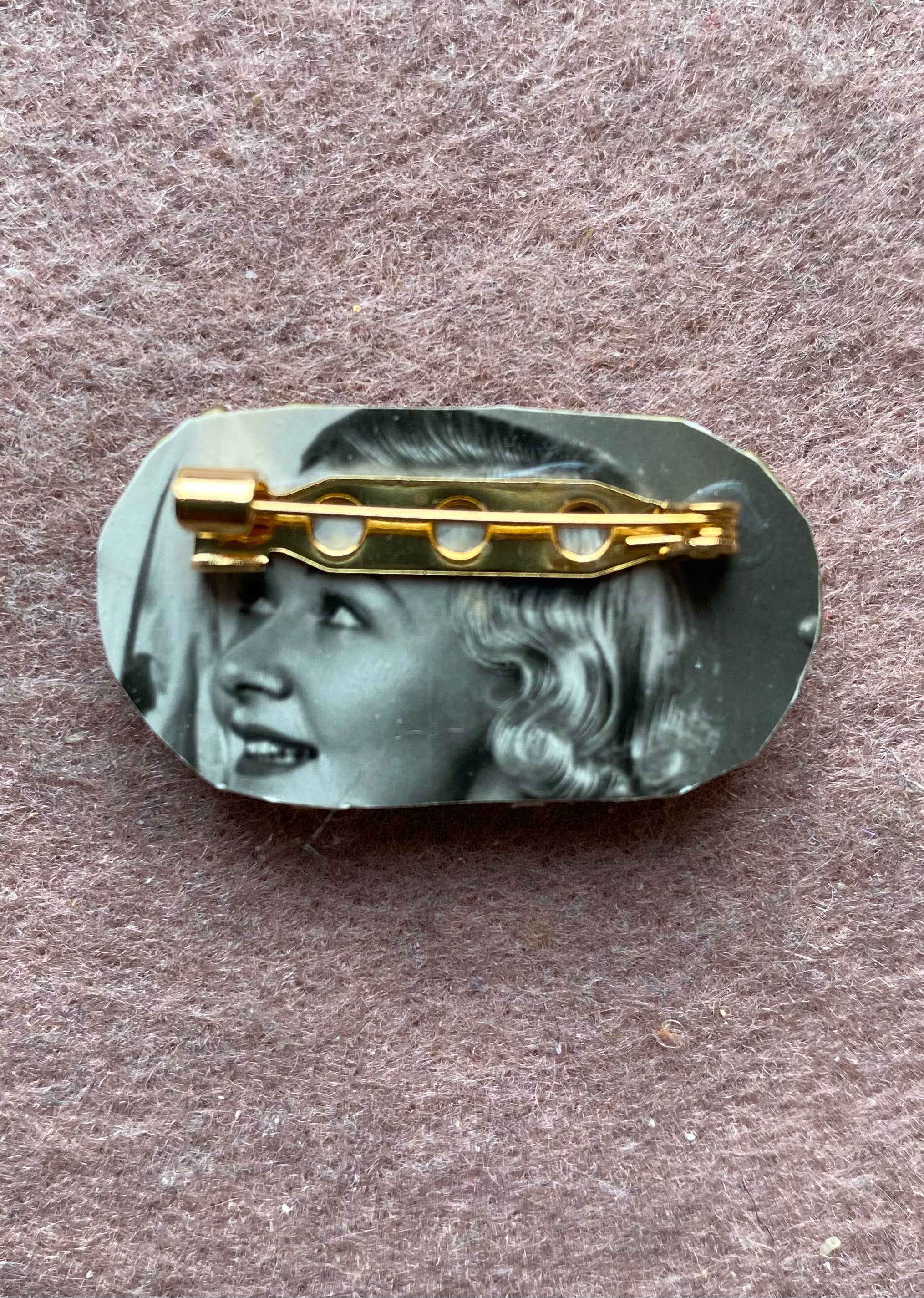 Tezeè - Venta al por mayor Broches - Alfiler con palabra y brillantes "WORD"7