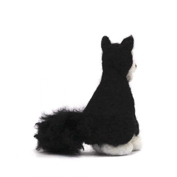 Lanart Alpaca – wholesale Decorative figurine – Husky Dog - Artisan Hand-Felted Alpaca Sculpture3