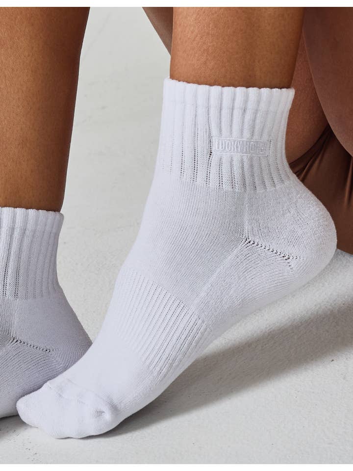 LUCKY HONEY - Wholesale Socks - Unisex - Everyday Cropped Crew White - Unisex