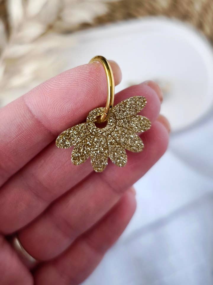 Margriet champagne creolen voor wholesale door Les Noeuds de Maman