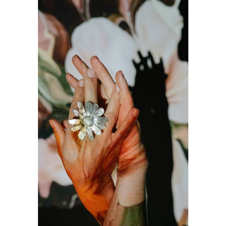 Giant Flower Ring for wholesale by Maria rosua