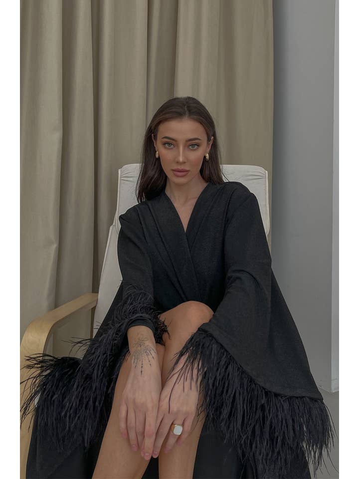 Angie's Showroom – wholesale Kimono – Women's – Aster black shiny kimono robe with feathers sleeves1