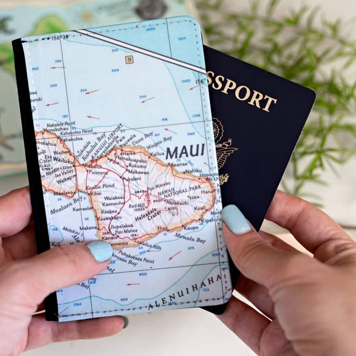 Daisy Mae Designs - Wholesale Passport Case - Unisex - Chicago Illinois Map Passport Case Personalized Wallet