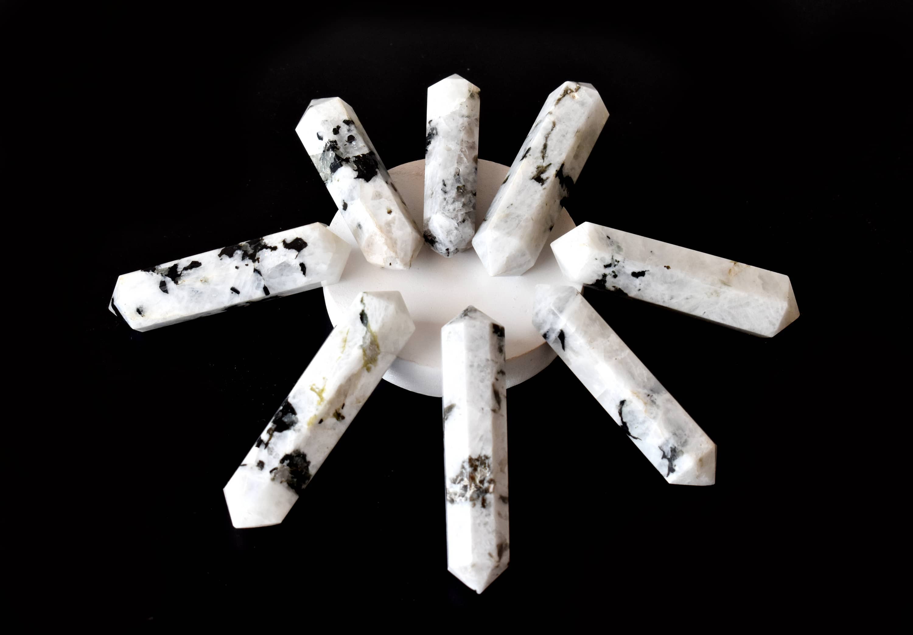 Soothing Crystals – wholesale Andlig sten/kristall – Kristallpunkter | Regnbågsmånsten | Dubbelspetsade pennor2