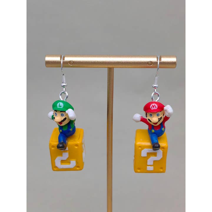 Mio Queena - Vendita all'ingrosso Orecchini pendenti - Orecchini pendenti Mario Bros con punto interrogativo dei cartoni animati - YK