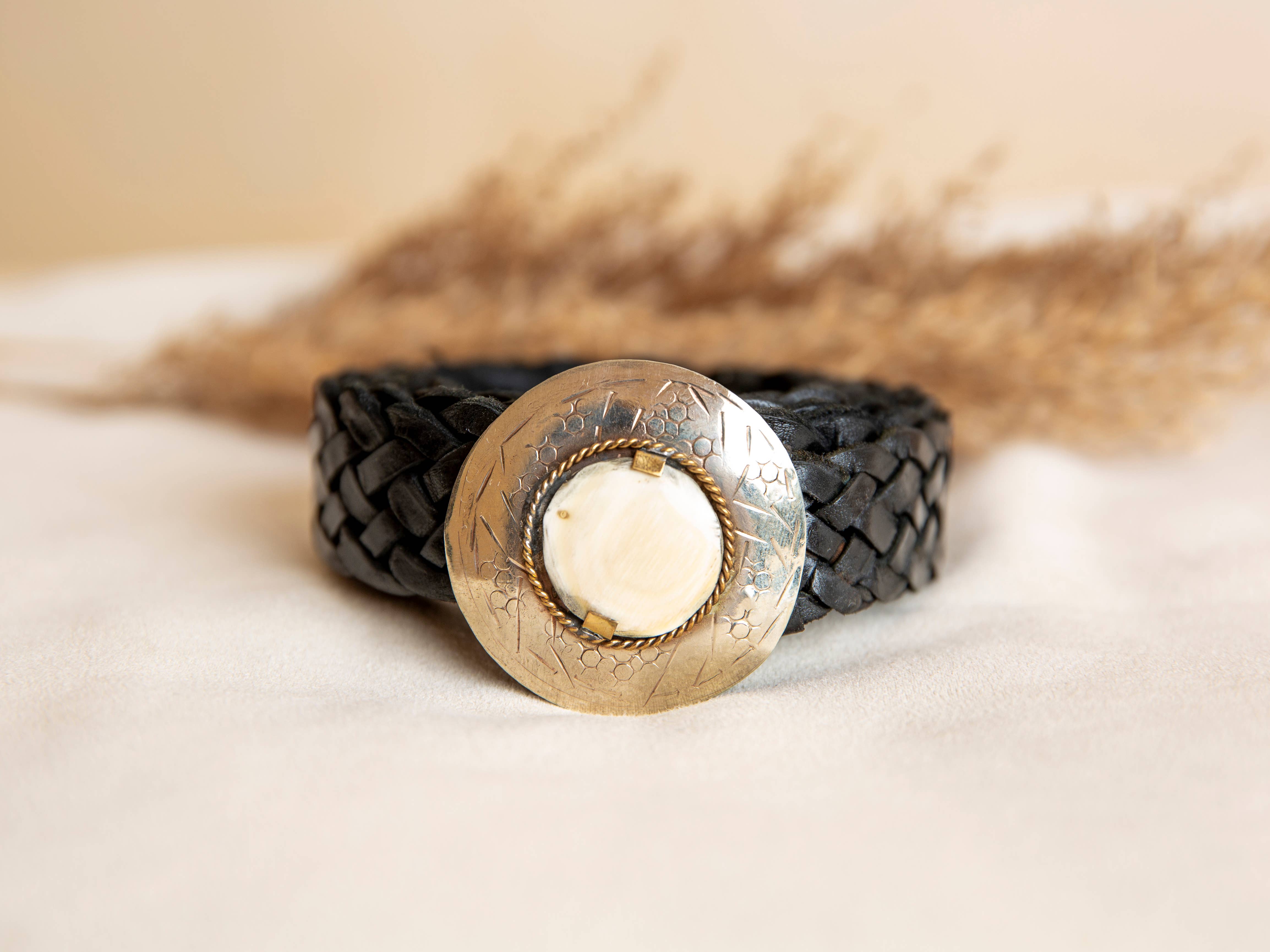 Lula Natura - Wholesale Belt - Women's - NEPTUNE NARROW BLACK LEATHER BELT1