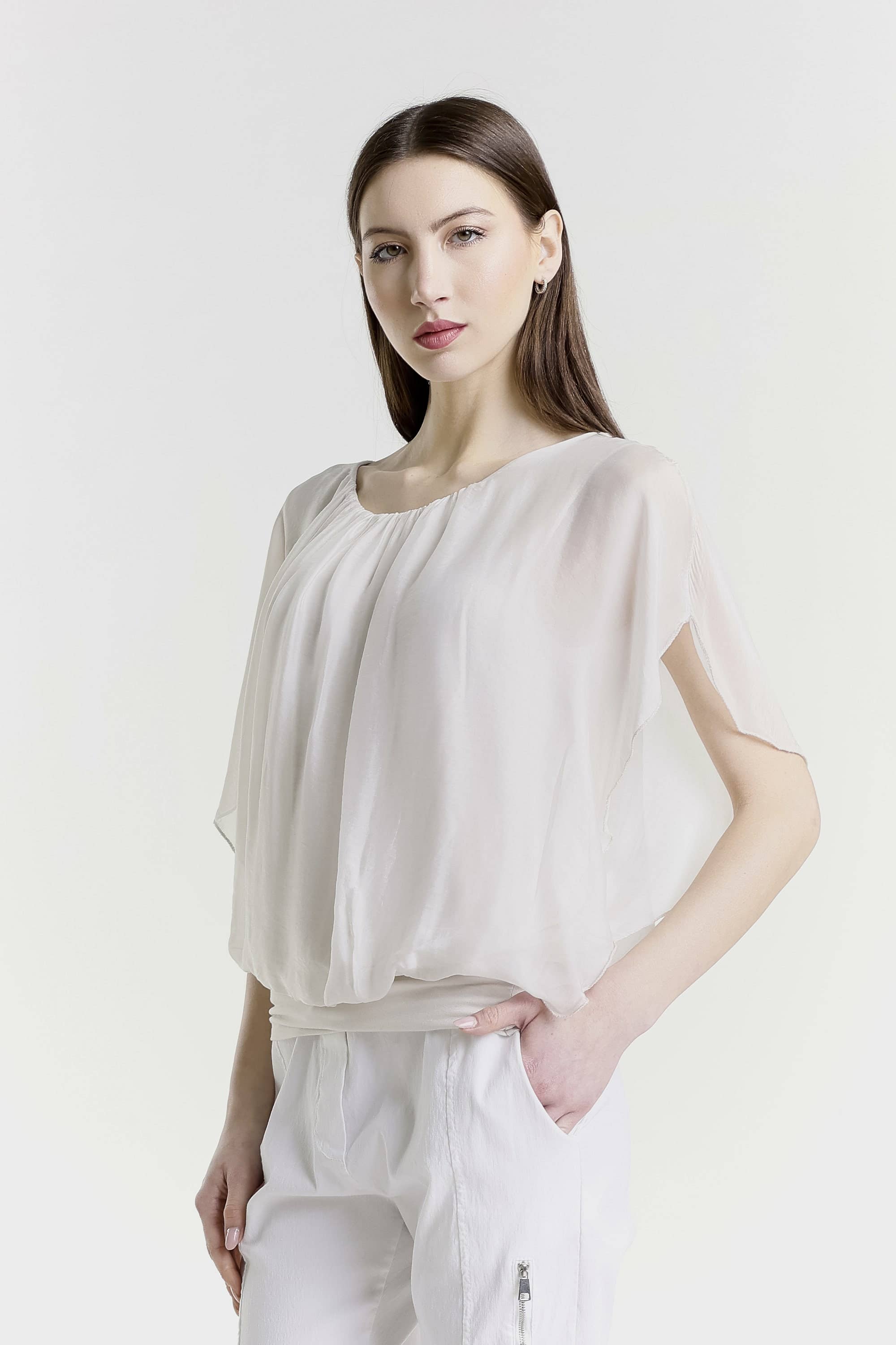 TINA Stephens Italy/Tees By Tina – Engroshandel Bluse - Dame – Aurora Flutter Fly Sleeve Silke Top m/Band Bund (BSS202)18