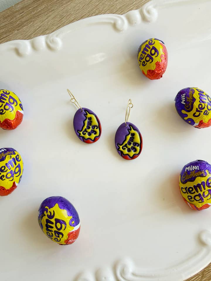 Aros Creme Egg | Pendientes de arcilla polimérica para venta al por mayor de Little Calico Clay