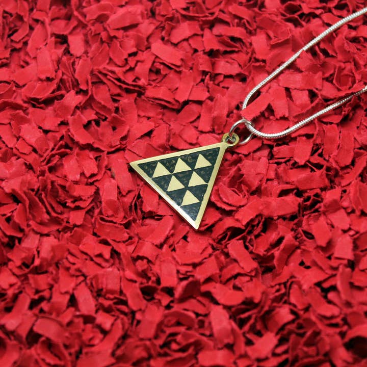 Plataica - Wholesale Pendant/Charm Necklace - Canarian Pintadera Pyramid pendant in brass and 925 silver2