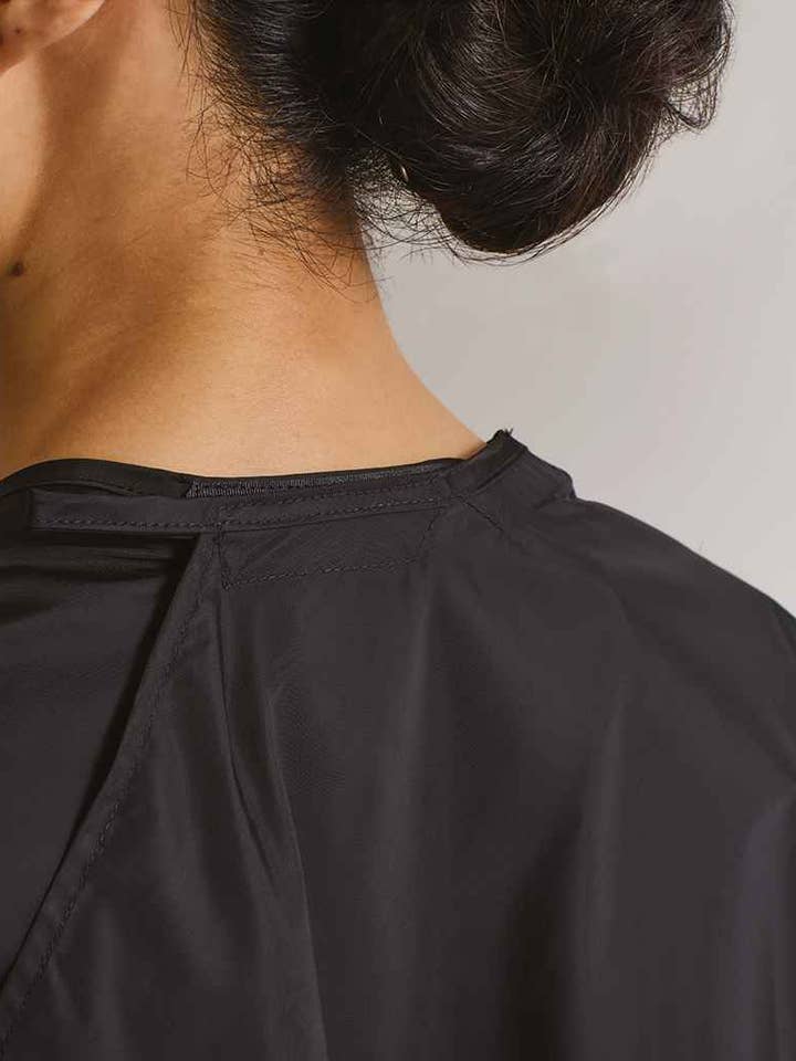 Premier - Robe de salon imperméable pour la vente par Pierre Francis