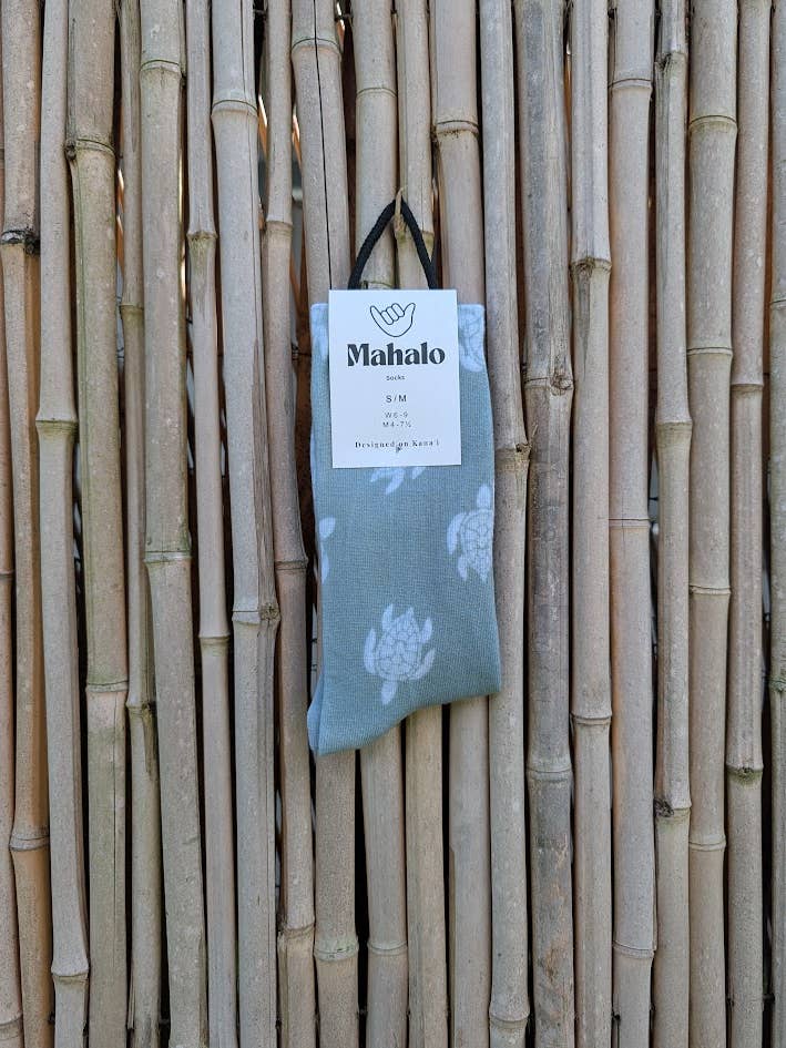 Koloa Farms - Wholesale Socks - Unisex - Sage Green Turtle socks - Hawaiian Print - Honu tropical 1
