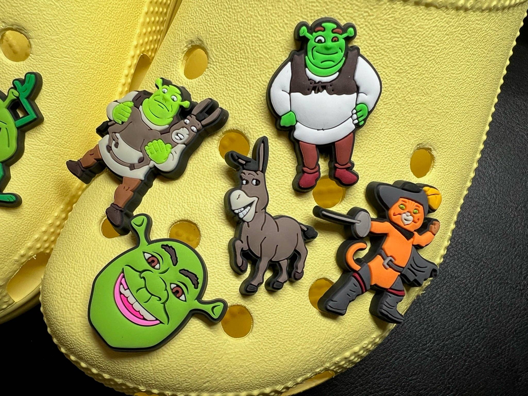 JuliesDecal - Vendita all'ingrosso Accessorio per scarpe - Unisex - Charms Shrek per scarpe Crocs - Adesivi decorativi JuliesDecal, stile anime Disney7