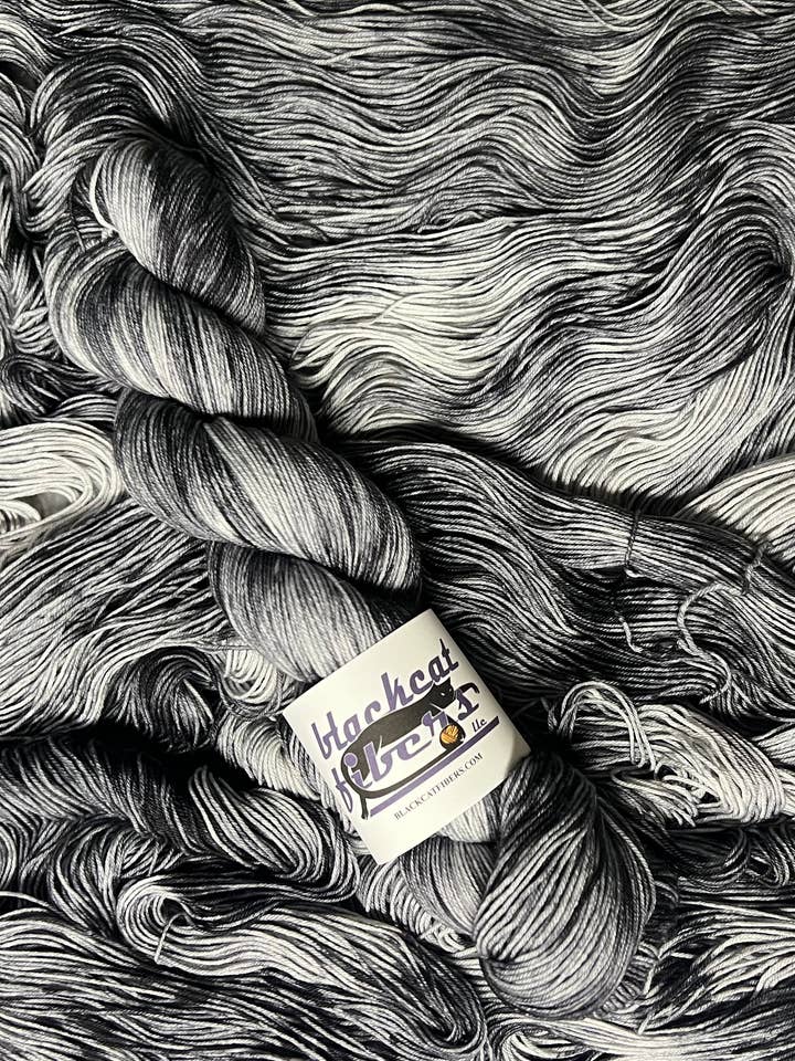 Briquette - Chaussette Nomad pour la vente par Black Cat Fibers